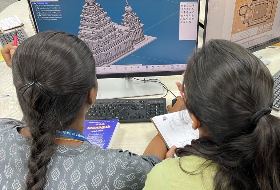 Students looking at 3D model of Sea Shore Temple > La Fondation Dassault Systèmes