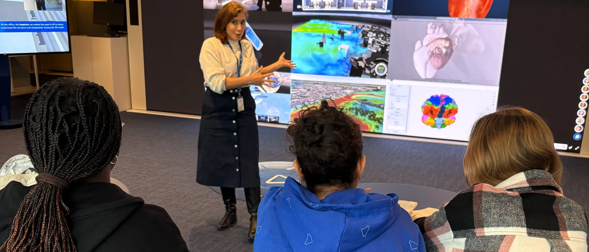 Girls attending Wi-Filles workshop > La Fondation Dassault Systèmes