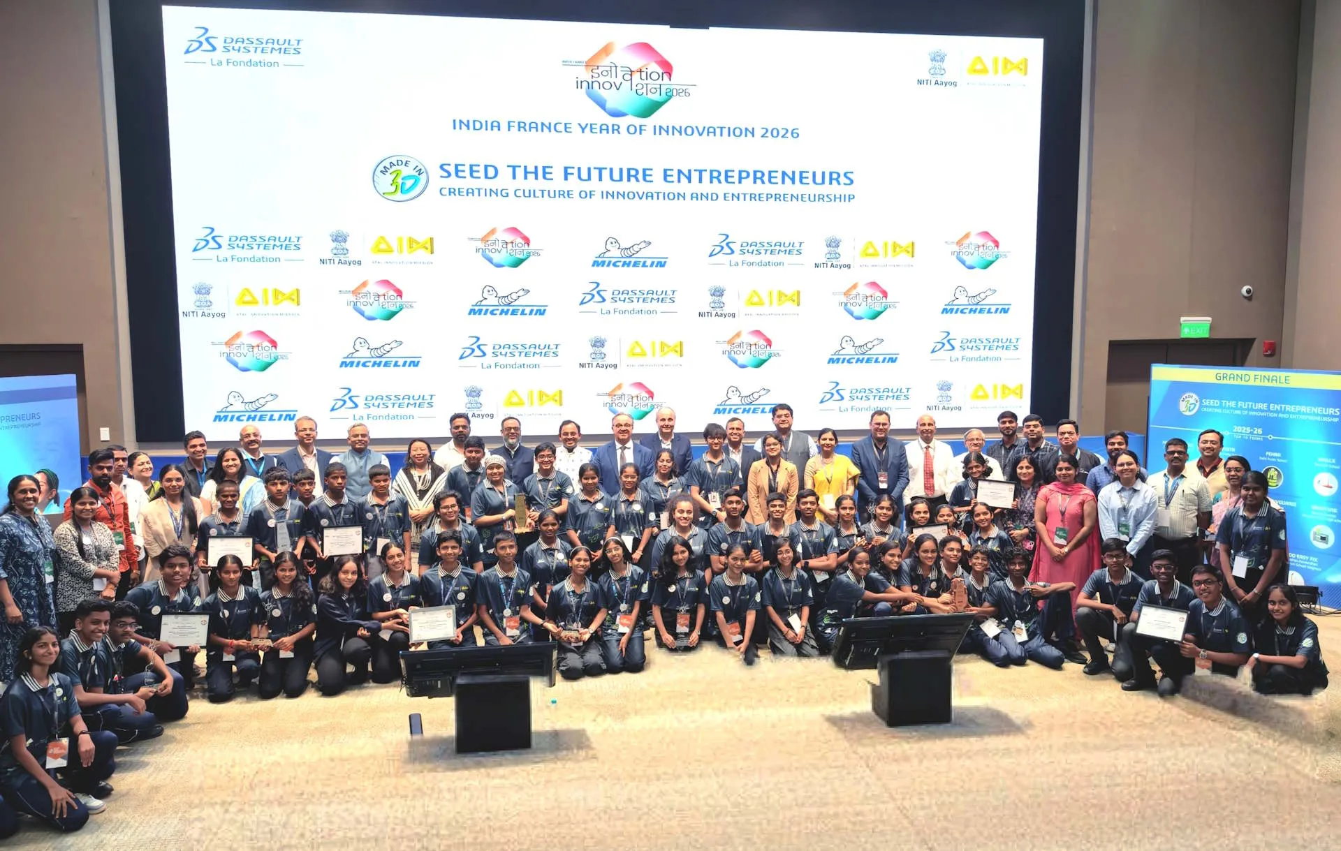 School students participating in Made in 3D - STFE 2025-26 Grand Finale > La Fondation Dassault Systèmes