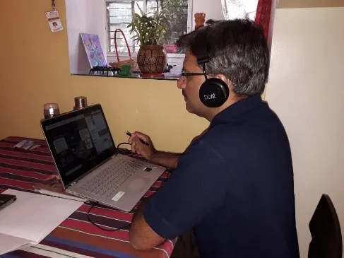 Dr. Yogesh Kulkarni hosting the session > La Fondation Dassault Systèmes